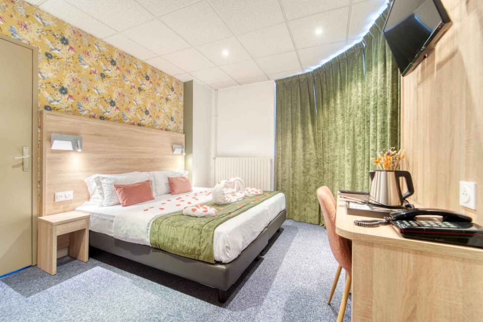 Hotel Escurial - Centre Gare Metz Esterno foto